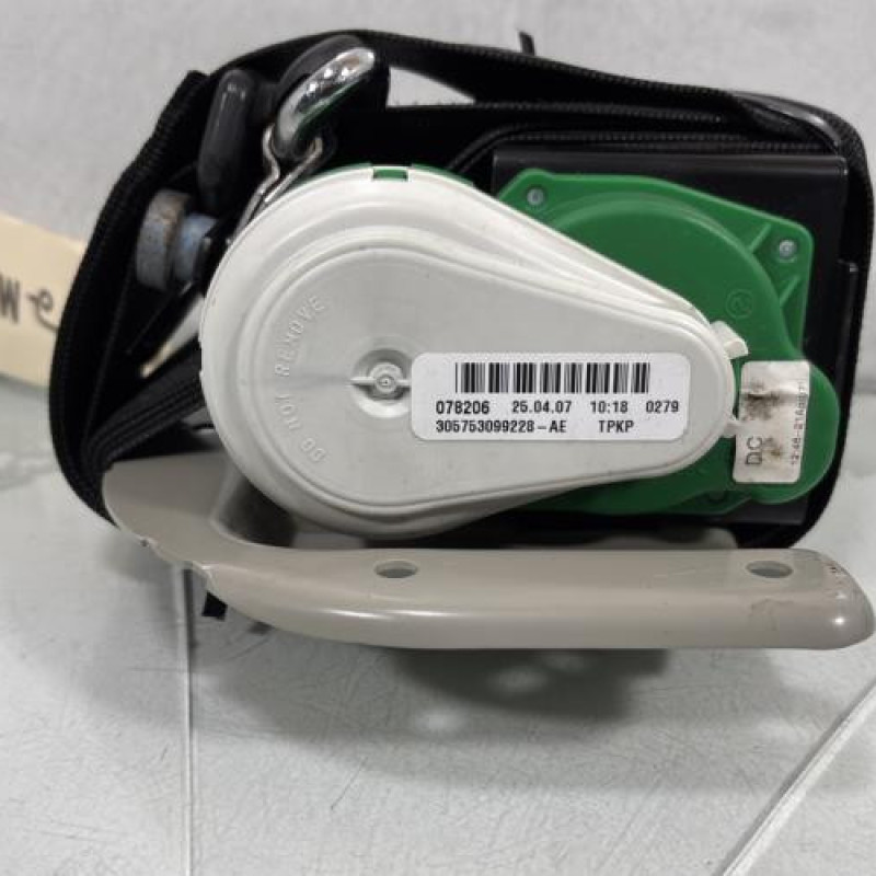 Pretensionneur de ceinture avant gauche MERCEDES CLASSE CLK 209 Photo n°3