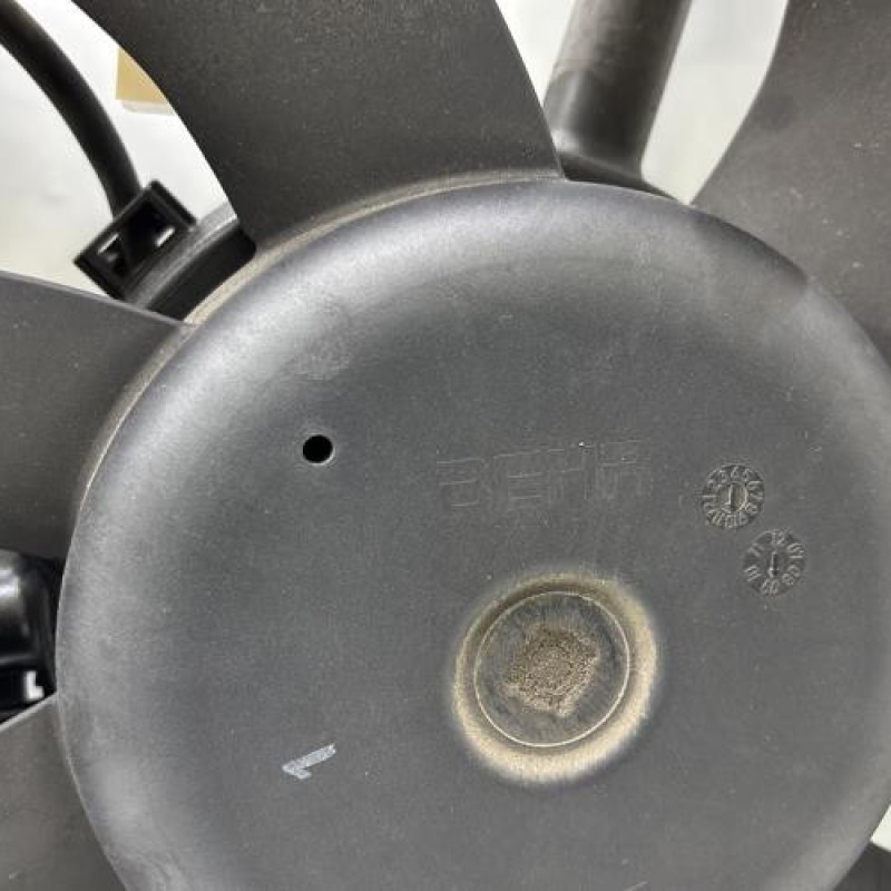 Moto ventilateur radiateur OPEL INSIGNIA 1 Photo n°10