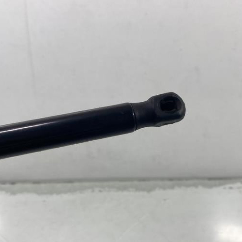 Verin de capot VOLKSWAGEN GOLF 6 Photo n°4