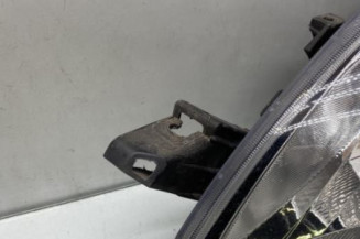 Optique avant principal gauche (feux)(phare) TOYOTA YARIS 2