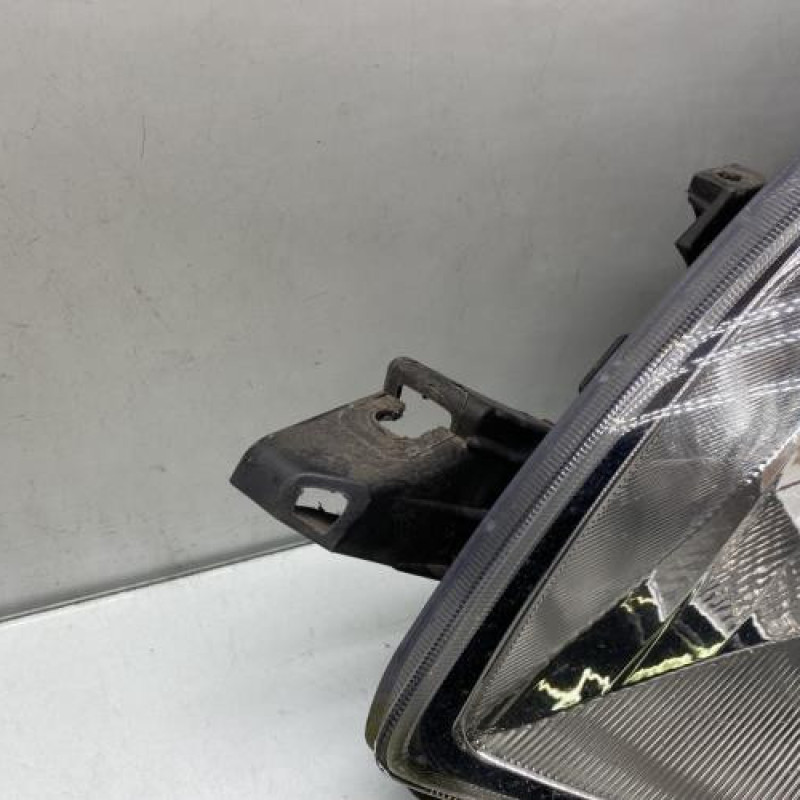 Optique avant principal gauche (feux)(phare) TOYOTA YARIS 2 Photo n°2