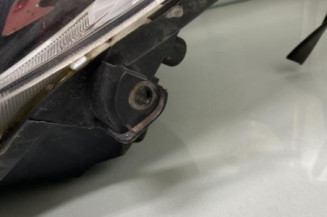 Optique avant principal gauche (feux)(phare) TOYOTA YARIS 2