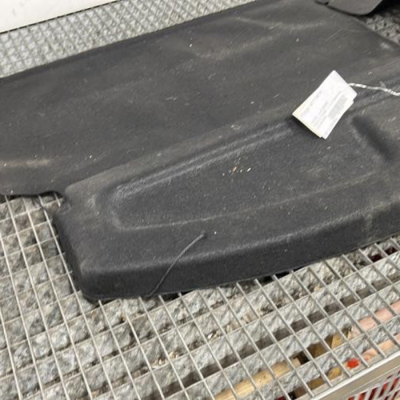 Plage arriere TOYOTA YARIS 2 Photo n°2