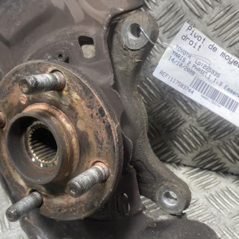Pivot de moyeu avant droit TOYOTA YARIS 2 Photo n°3