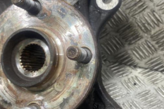 Pivot de moyeu avant droit TOYOTA YARIS 2