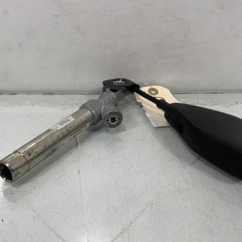 Pretensionneur de ceinture avant gauche OPEL VIVARO 1 Photo n°3