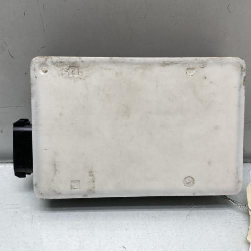 Boitier d'aide au stationnement MERCEDES CLASSE A 176 Photo n°1