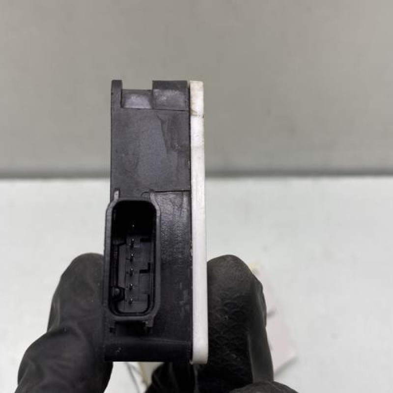 Boitier d'aide au stationnement MERCEDES CLASSE A 176 Photo n°4