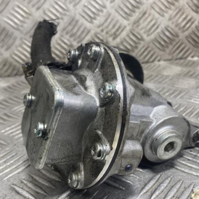 Pompe à vide PEUGEOT 205 Photo n°3