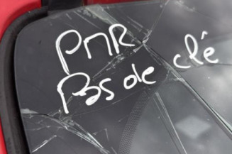 Poignee porte avant droit FORD KUGA 2