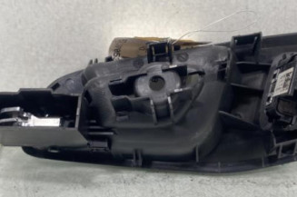 Poignee interieur avant droit FORD KUGA 2