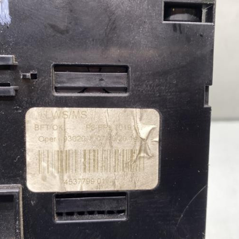 Porte fusible PEUGEOT 5008 2 Photo n°3