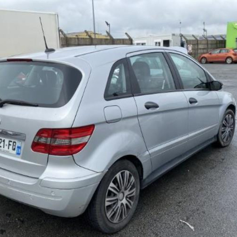 Poignee porte avant droit MERCEDES CLASSE B 245 Photo n°6