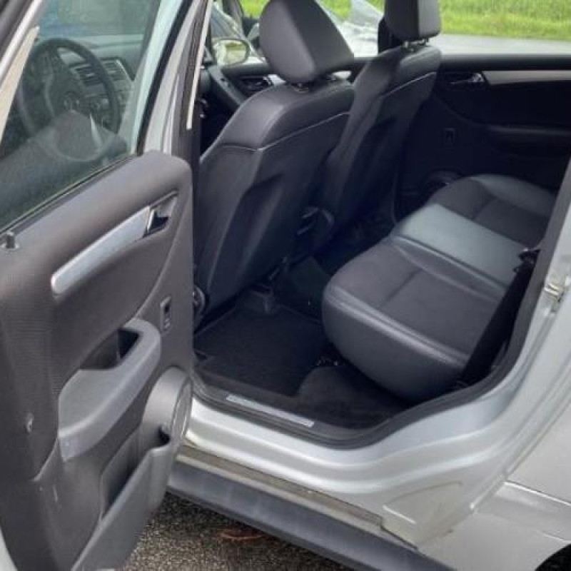 Poignee porte avant droit MERCEDES CLASSE B 245 Photo n°13