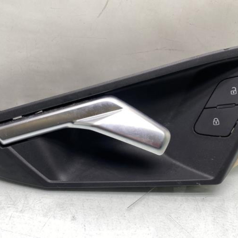 Poignee interieur avant gauche AUDI A3 4 Photo n°1