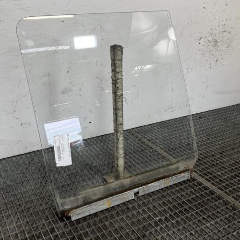 Vitre avant droit RENAULT TRAFIC 1 Photo n°2