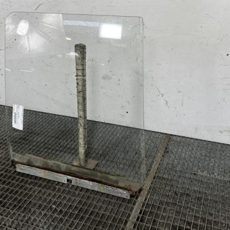 Vitre avant droit RENAULT TRAFIC 1 Photo n°3
