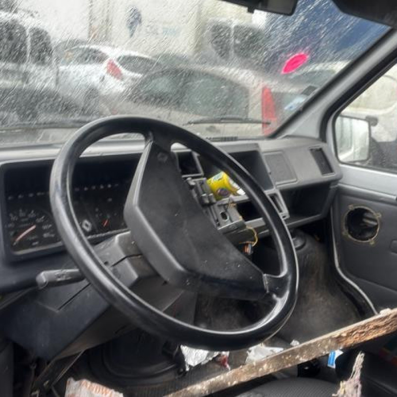 Vitre avant droit RENAULT TRAFIC 1 Photo n°15