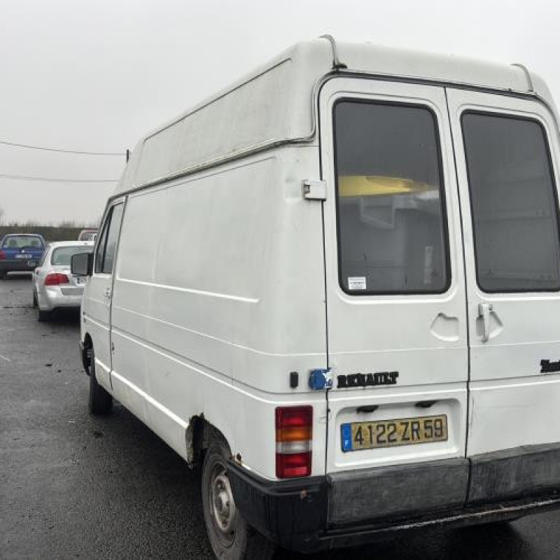 Vitre avant gauche RENAULT TRAFIC 1 Photo n°11