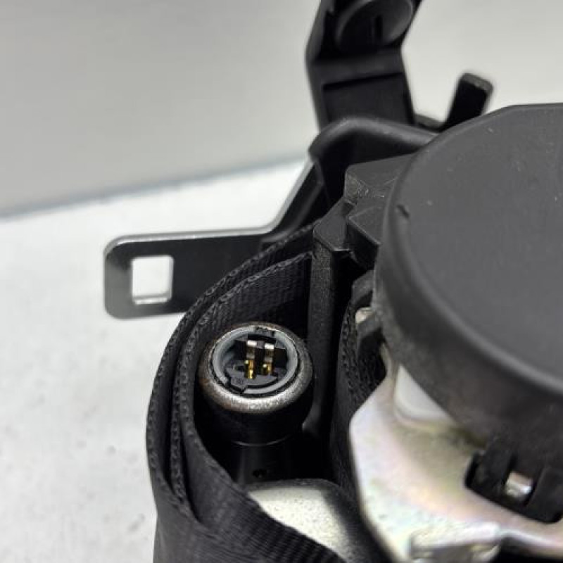 Pretensionneur de ceinture arriere gauche RENAULT LAGUNA 3 Photo n°2