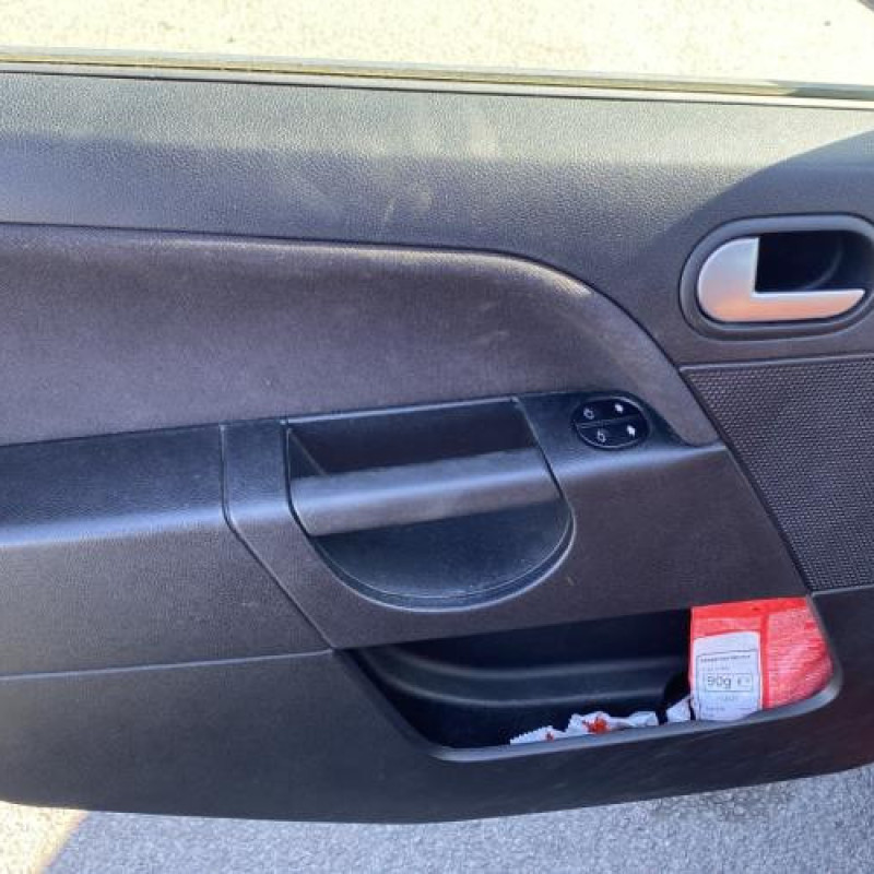 Retroviseur gauche FORD FIESTA 5 Photo n°18