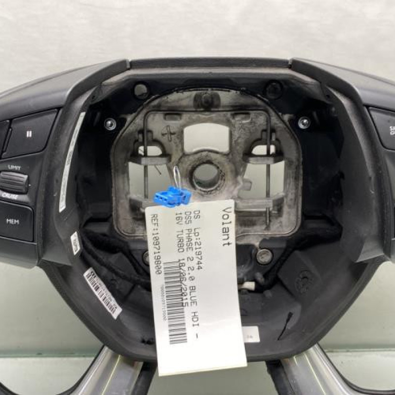 Volant DS DS5 Photo n°2