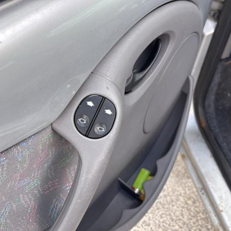 Retroviseur gauche FORD KA 1 Photo n°14