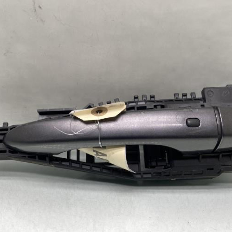 Poignee porte avant droit JEEP CHEROKEE 4 Photo n°1