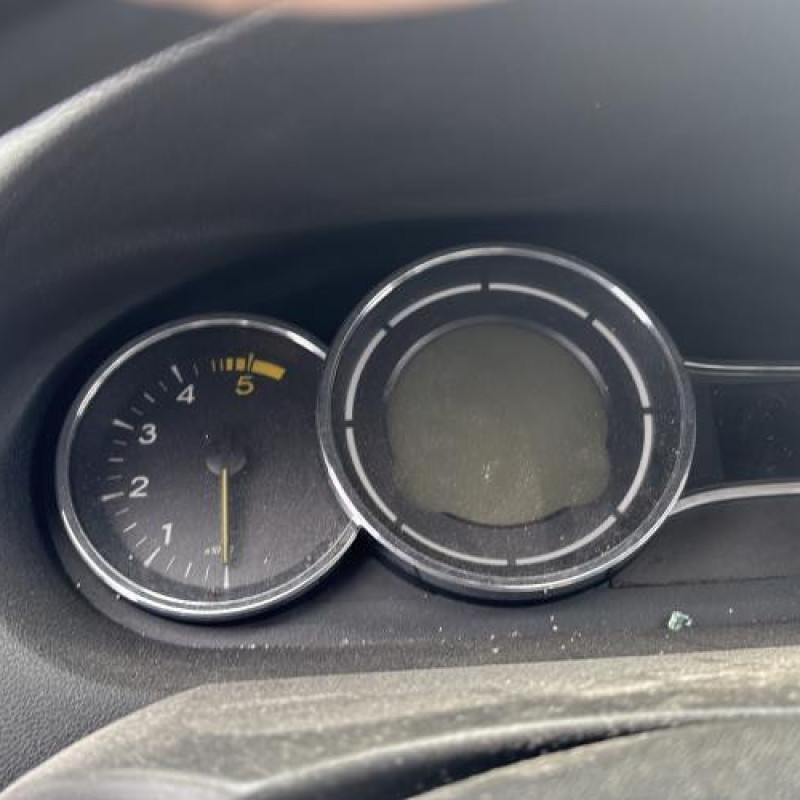 Porte fusible RENAULT MEGANE 3 Photo n°20