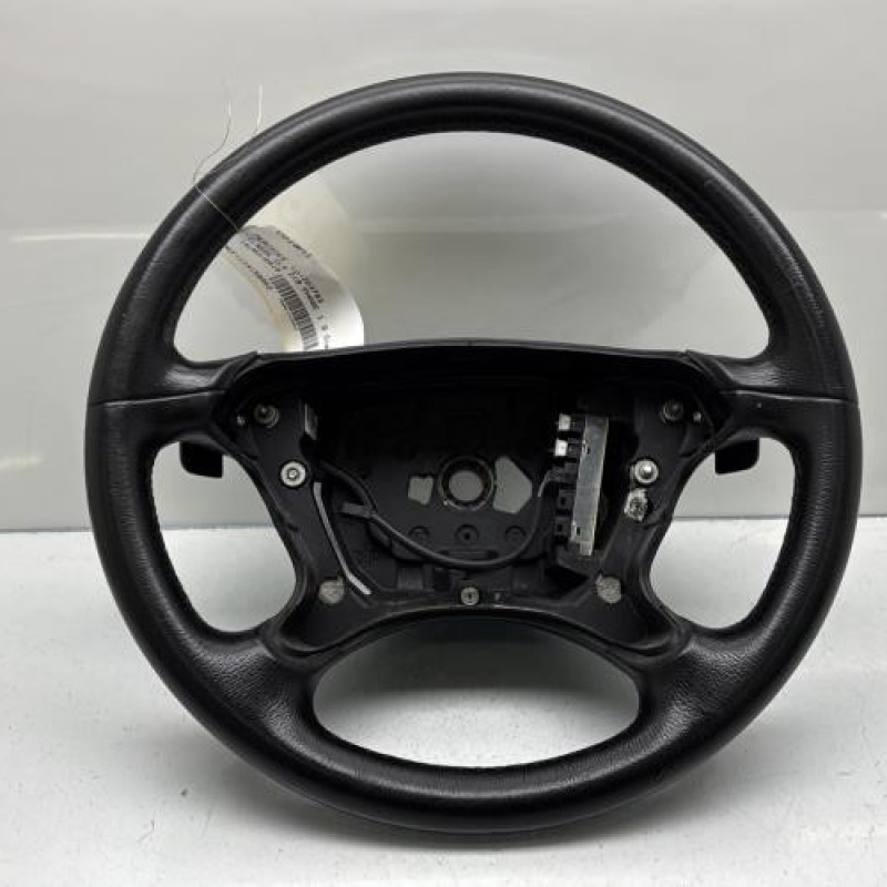 Volant MERCEDES CLASSE CLS 219 Photo n°1