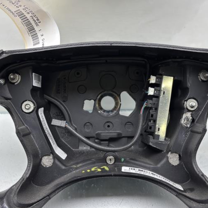 Volant MERCEDES CLASSE CLS 219 Photo n°4