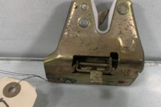 Serrure de hayon PEUGEOT 205