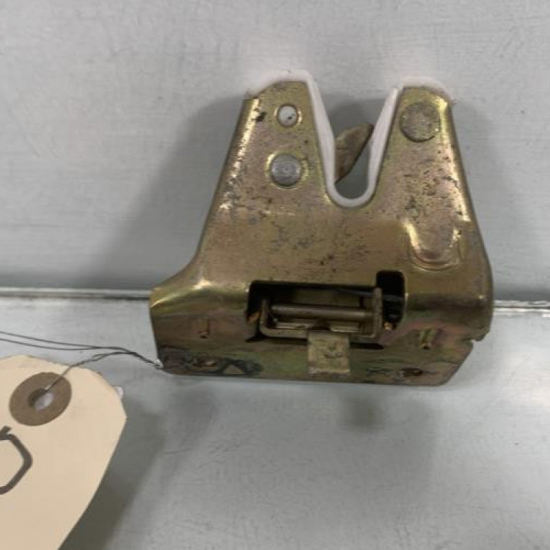 Serrure de hayon PEUGEOT 205 Photo n°3