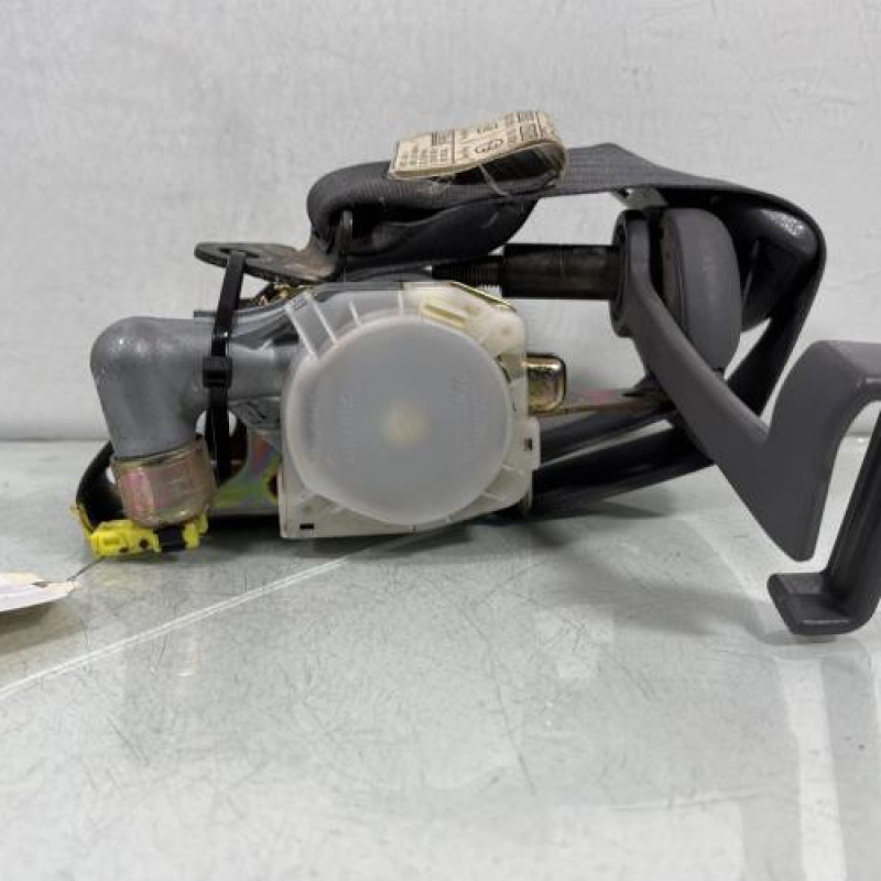 Pretensionneur de ceinture avant droit TOYOTA RAV4 2 Photo n°1