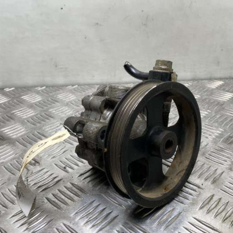 Pompe de direction TOYOTA RAV4 2 Photo n°1