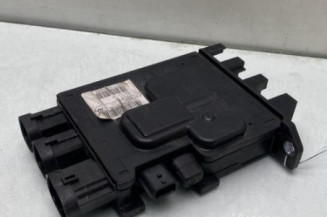 Porte fusible RENAULT MEGANE 3 Photo n°1