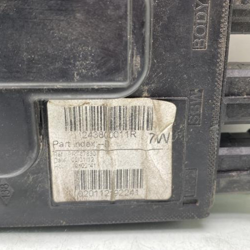 Porte fusible RENAULT MEGANE 3 Photo n°4