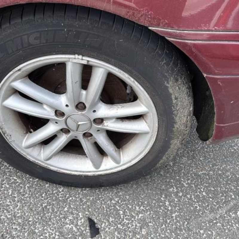 Trappe d'essence MERCEDES CLASSE C 203 COUPE SPORT Photo n°10