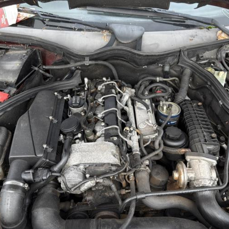 Trappe d'essence MERCEDES CLASSE C 203 COUPE SPORT Photo n°16