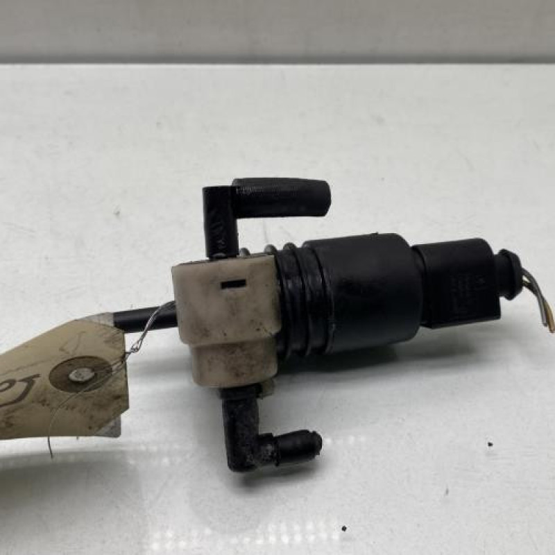 Pompe lave glace avant MERCEDES CLASSE B 245 Photo n°3