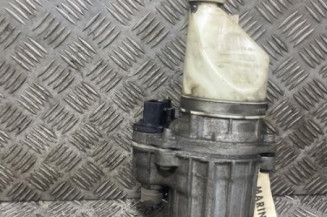 Pompe de direction OPEL ASTRA H Photo n°1