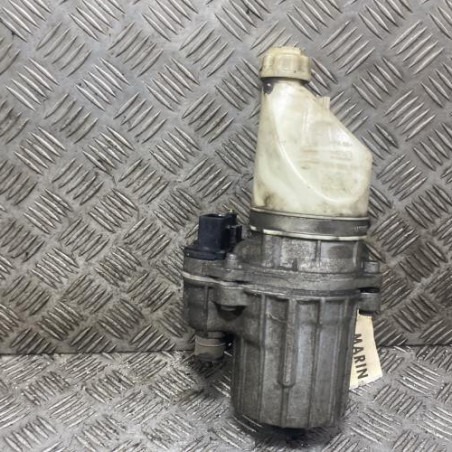 Pompe de direction OPEL ASTRA H Photo n°1