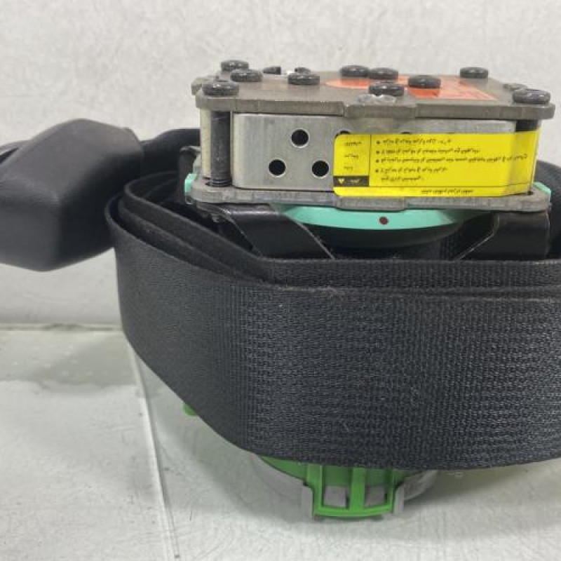 Pretensionneur de ceinture avant gauche TOYOTA YARIS 2 Photo n°4