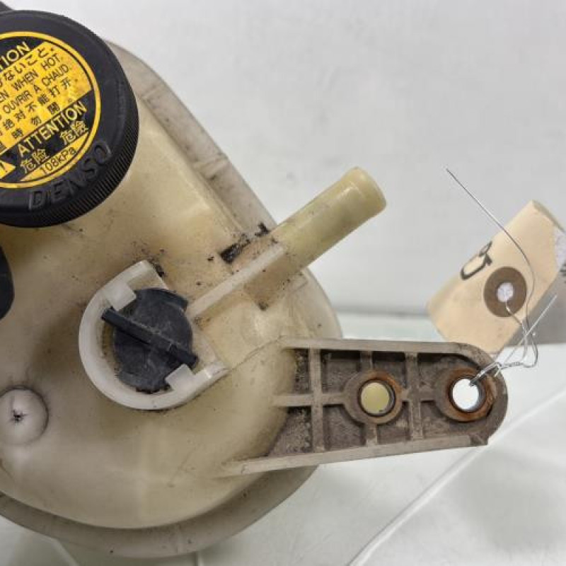 Vase d'expansion TOYOTA YARIS 2 Photo n°3