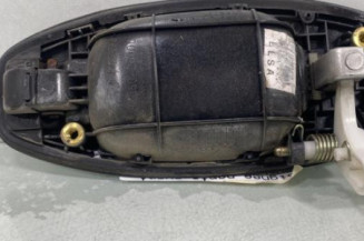 Poignee porte avant gauche HYUNDAI SANTA FE 1