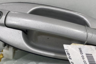 Poignee porte avant gauche HYUNDAI SANTA FE 1