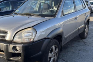 Poignee porte avant gauche HYUNDAI TUCSON 1