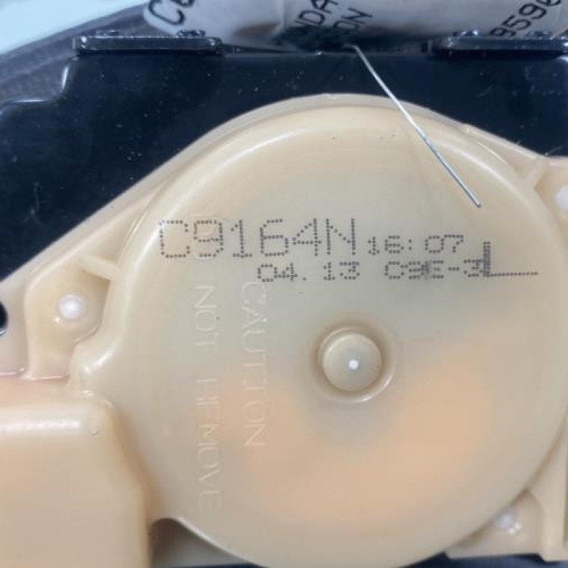 Pretensionneur de ceinture avant gauche HYUNDAI TUCSON 1 Photo n°4