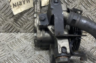 Pompe de direction HYUNDAI TUCSON 1 Photo n°1