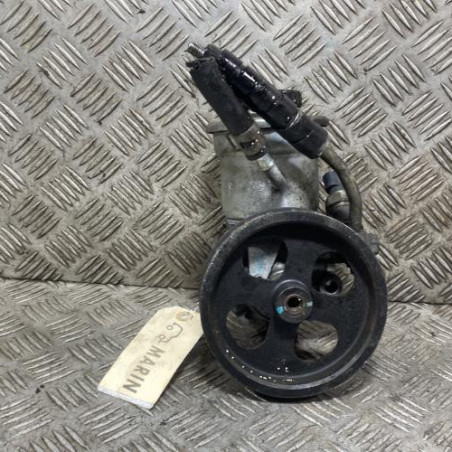 Pompe de direction TOYOTA AVENSIS 2 Photo n°1